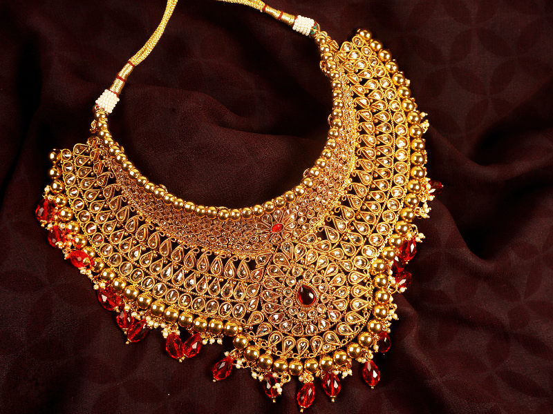 Gold jewellery